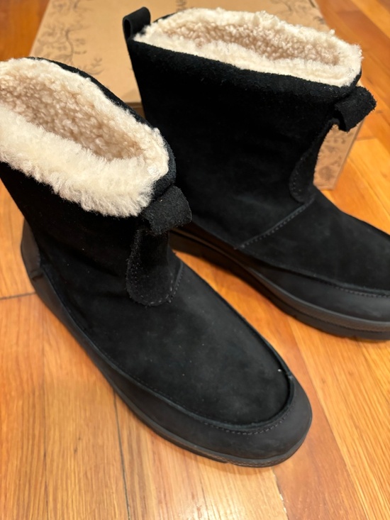 NWT Manitobah Waterproof Lined Boot main image 5